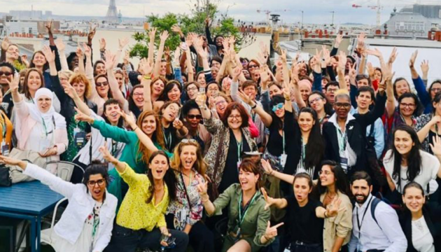 shemeansbusiness bureaux and co lattes