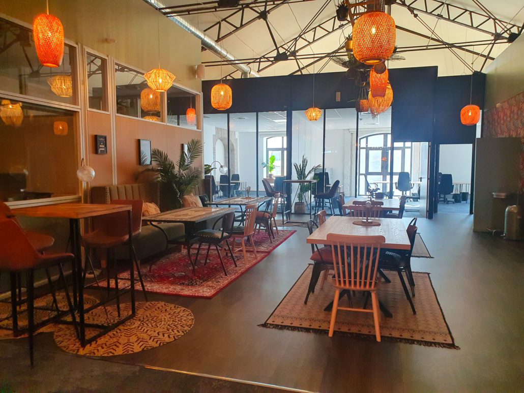 Espace-travail-marseille-les-docks-coworking2
