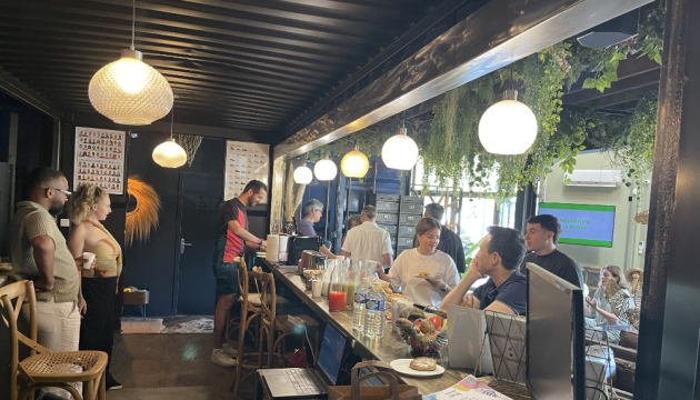 Créer des liens - Petit déjeuner voisins B&Co Lattes